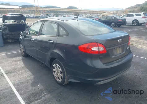 2011 Ford Fiesta S z USA, uszkodzony, nr VIN 3FADP4AJ5BM107210
